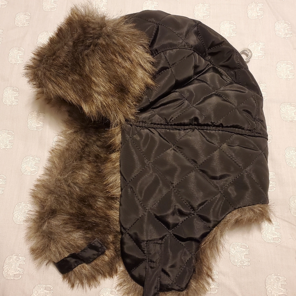 Public opinion black quilted  faux fur NWT size on